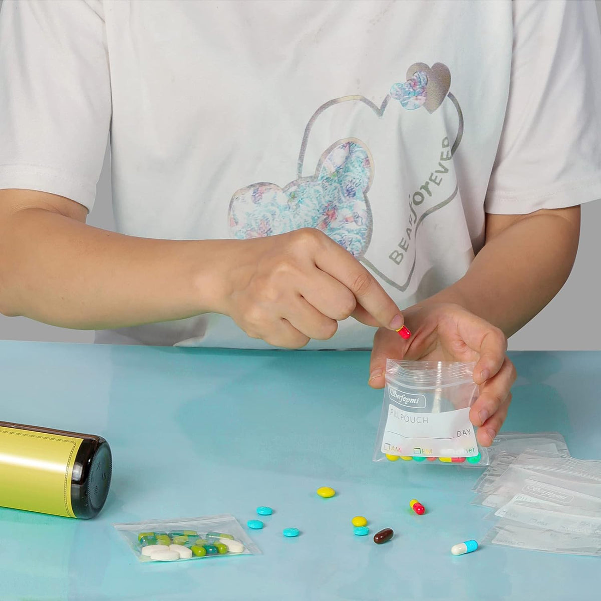 Serfeymi Pill Bags for Travel Pill Pouch Organizer Pack of 120, 3 x 2.75 in